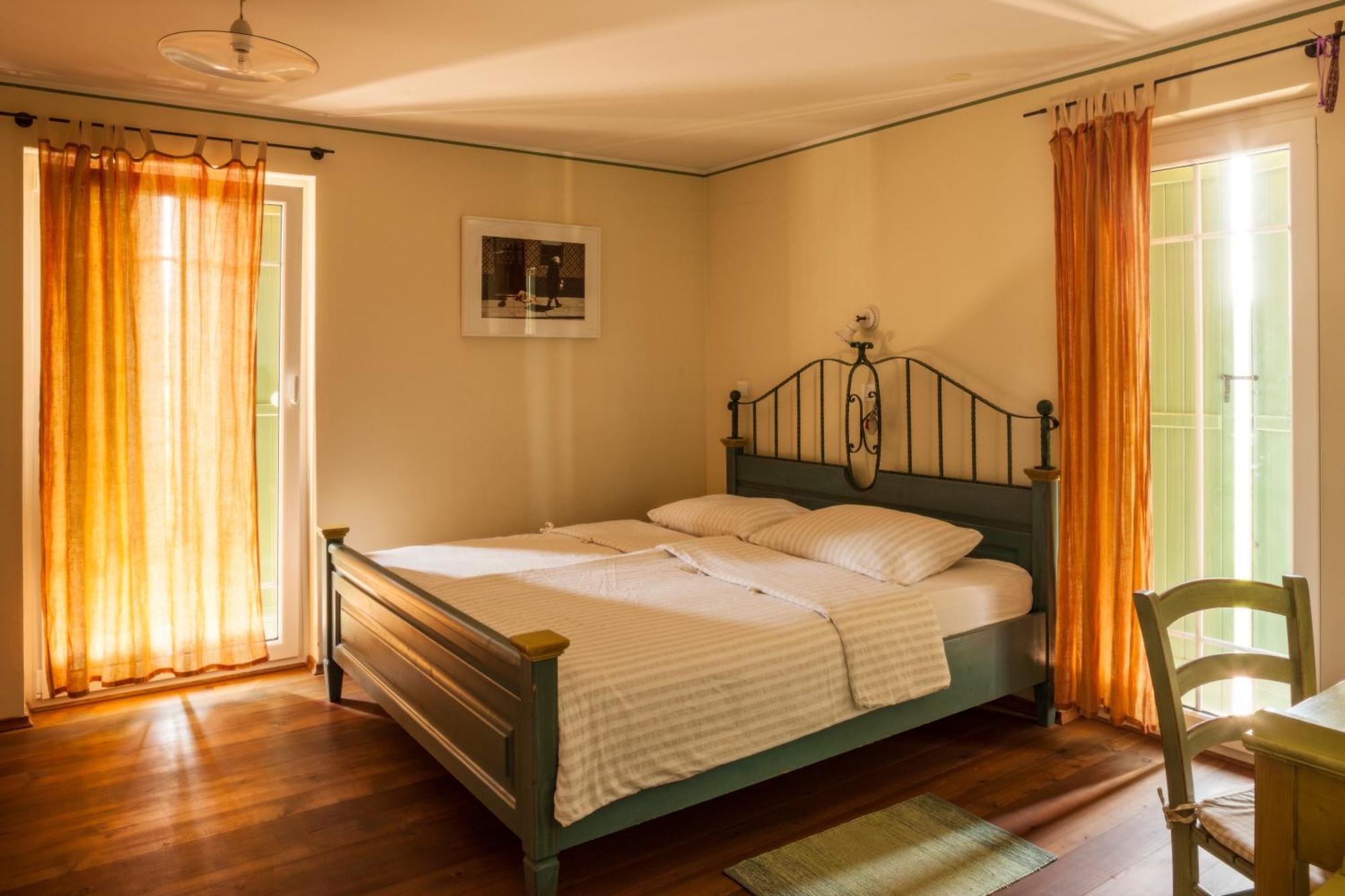 Kabaj Wine & Dine Hotel Доброво Екстериор снимка